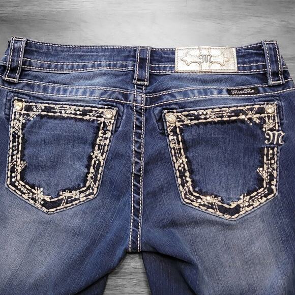 Miss Me Y2K Skinny Crop Low Rise Jeans Sz 27 Crystal Embellished Jeans - Picture 4 of 12